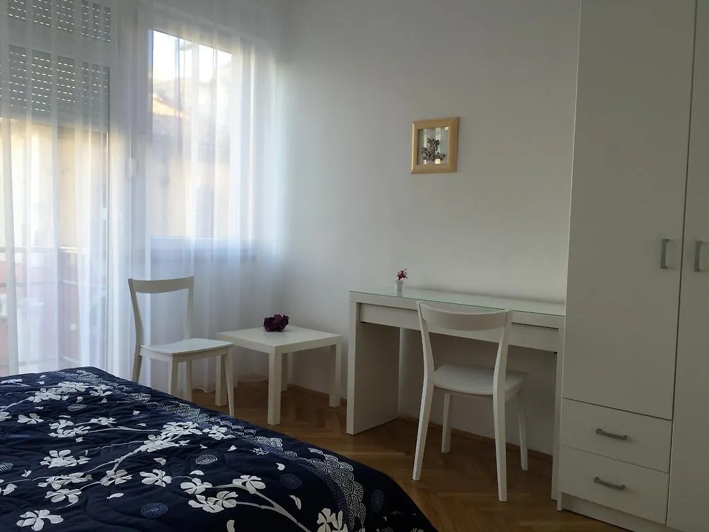 Arenacentar Apartments Pula