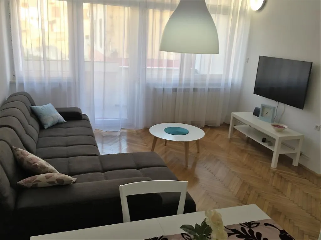 Arenacentar Apartments Pula